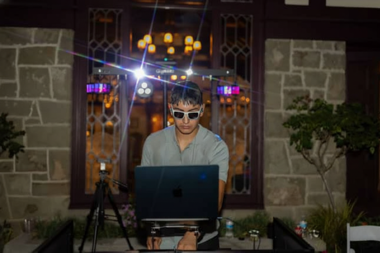 dj-caracol-front-profile