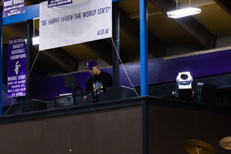 dj-caracol-school-party-dj